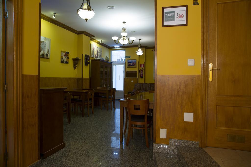 Hotel Los 14 Pravia Exterior photo