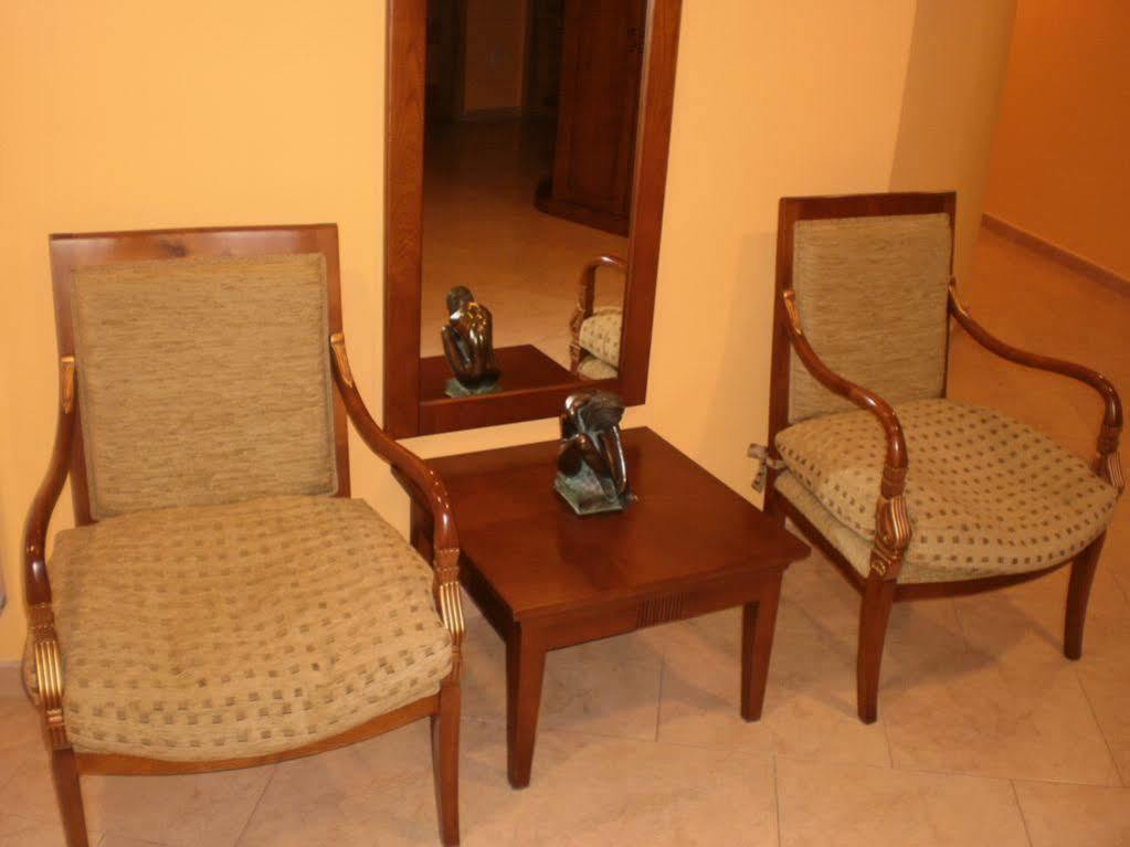 Hotel Los 14 Pravia Exterior photo